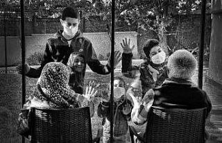 Üniversiteli gençler pandemiyi fotoğrafladı