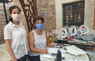 Üretilen el sanatı eserler yakından görüldü