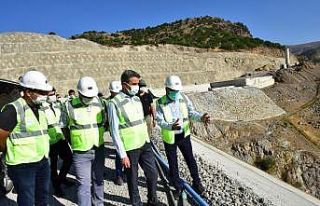 Vali Baruş, Yoncalı Barajında incelemelerde bulundu