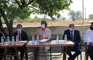 Vali Becel, Gülşehir’de köy ziyaretlerinde bulundu