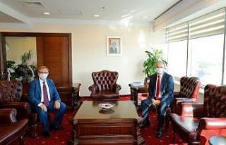 Vali Ekrem Canalp’ten, Rektör Tabakoğlu’na ziyaret