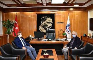 Vali Gürel, KARDEMİR AŞ. Genel Müdürü Utkanlar’a...