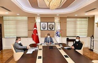 Vali Gürel, pandemide kentin durumu ile ilgili Bakan...