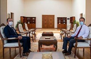 Vali Şentürk’ ten Rektör Beydemir’ e ziyaret