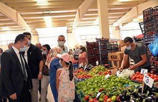 Vali Şentürk’ten kapalı pazarda ’’maske,...