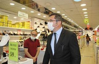 Vali toplu taşım araçlarını durdurup denetledi
