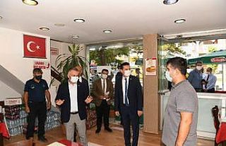 Vali Yazıcı Kumluca’da pandemi denetiminde