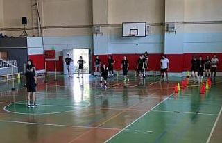Van Büyükşehir Belediyesinin kadın voleybol takımı...