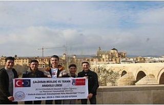 Vanlı öğrenciler İspanya’da staj gördü
