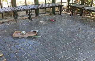 Vatandaşların pislettiği alanları, ekipler temizledi