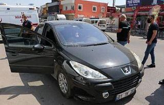 Vücudunda morluklar olan şahıs, otomobilinde ölü...