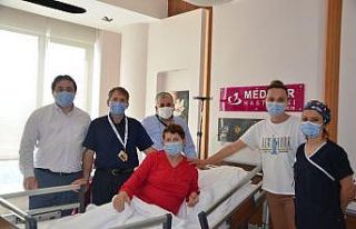 Yanlış ameliyatla şikayetleri geçmeyen kadın...
