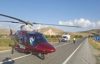 Yaralıları kurtarmak için zamanla yarışan helikopter...