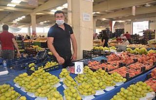 Yaş incir tezgahları süslüyor