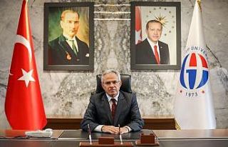 Yeni Rektör’den çiçek yerine bağış talebi