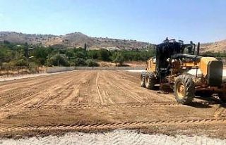 Yeşilyurt Belediyespor’da antrenman sahası yapım...