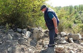 Yol genişletmek için mezarları tahrip ettiler