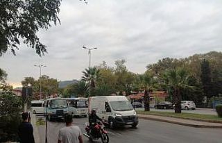 Yola dökülen yağ araçlara patinaj çektirdi