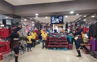 Yöresel oyunla derdini anlattı