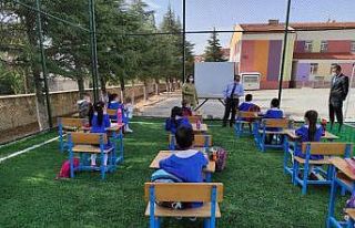 Yunak’ta “Açık Sınıf” uygulaması yaygınlaşıyor