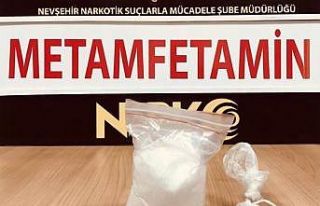 Zehir taciri, narkotik köpeğinden kaçamadı