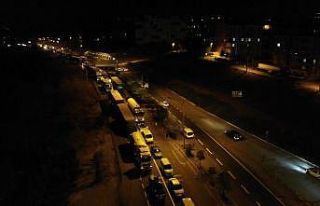 Zift yüklü tankerde yangın çıktı, Kırıkkale-Kayseri...