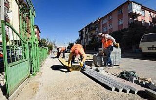 Zübeyde Hanım’a kaldırım atağı