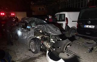16 metreden aşağıya uçtular: 2 ağır yaralı