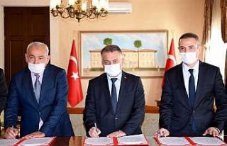 32 terslikli ortaokul protokolü imzalandı