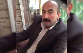 3 katlı apartmanın çatısından düşen çatı...