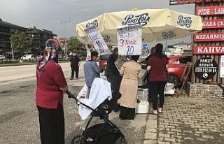 3 tanesi 10 liradan satılan palamutu almak için...