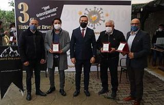 3. Türkiye Spor Zirvesi yapıldı ve ödüller dağıtıldı