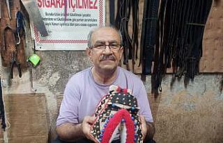 40 yıldır semer yaparak ailesinin geçimini sağlıyor