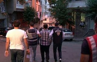 4 FETÖ zanlı çatı katındaki gizli bölmede yakalandı