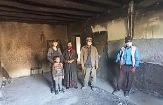 7 nüfuslu Kılıç ailesinin evi tamamen yandı