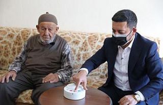 Acil Hayat Butonu ile kimsesiz yaşlılar güvende