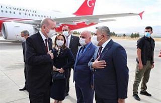 Açılışı yapılan fabrikalar ile 3 bin kişiye...