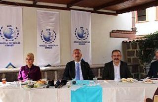 Adalet Bakanı Gül: “FETÖ bir terör örgütüdür,...