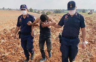 Adana’da elektrik kablosu hırsızı kovalamaca...