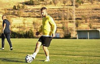 Adem Büyük: "Karakterimde oturarak para kazanmak...