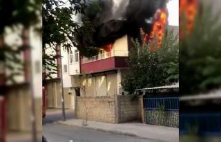 Adıyaman’da ev alev alev yandı