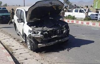 Afganistan’da Laghman Valisi Yarmal’ın konvoyuna...