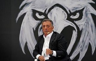 Ahmet Nur Çebi: "Güneşli günlere ulaşacağımızdan...