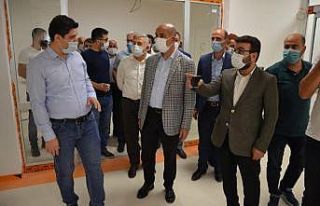 AK Parti Batman İl Başkanı Gür hastanede incelemelerde...