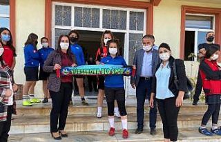 AK Parti Hakkari Kadın Kolları Başkanı Ertuş,...