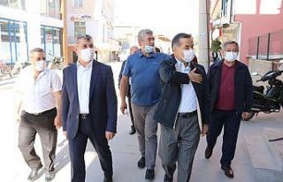 AK Parti heyeti ilçelerde vatandaşlarla buluştu