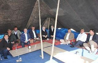 AK Parti heyeti Yazıhan’da