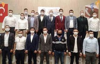 AK Parti’li gençler ’Akcan’la yola devam’...