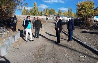 Akyaka’da mahalle araları yollar yapılıyor