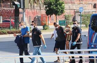Alanya’da 2 ayrı uyuşturucu operasyonu: 4 gözaltı